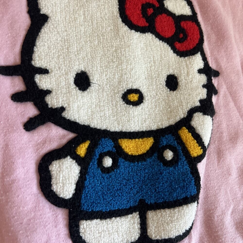 Hello Kitty Sanrio Pink Sweatshirt Oversized Fit Crew Neck Women Size Small - Picture 3 of 9
